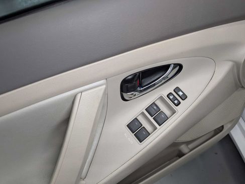 Used 2011 Toyota Camry LE w/ LE Extra-Value Pkg FWD image 36