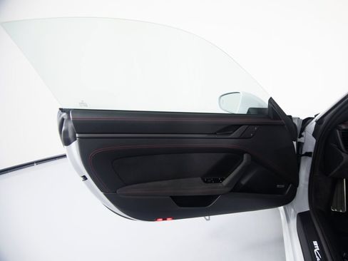 Certified 2023 Porsche 911 Carrera GTS RWD image 17