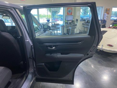 Used 2024 Honda CR-V LX image 16