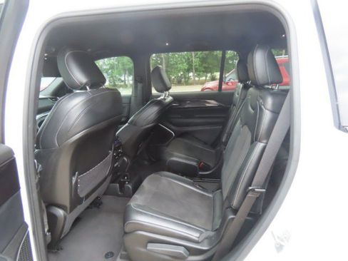 Used 2021 Jeep Grand Cherokee L Laredo AWD/4WD image 19