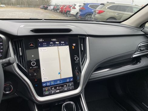 Used 2025 Subaru Outback Limited image 13