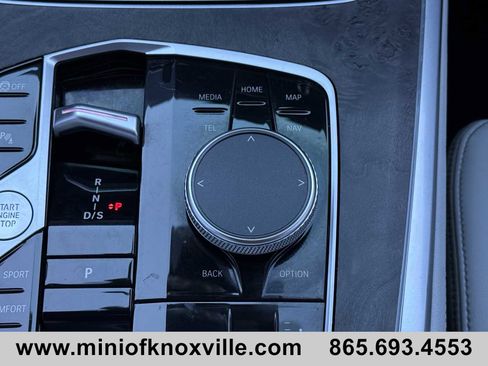 Used 2024 BMW X7 xDrive40i w/ M Sport Package image 21