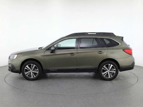 Used 2018 Subaru Outback 3.6R Limited image 9