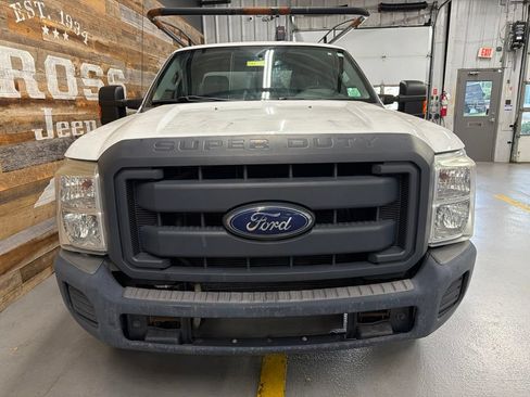 Used 2015 Ford F250 XL w/ Power Equipment Group AWD/4WD image 3