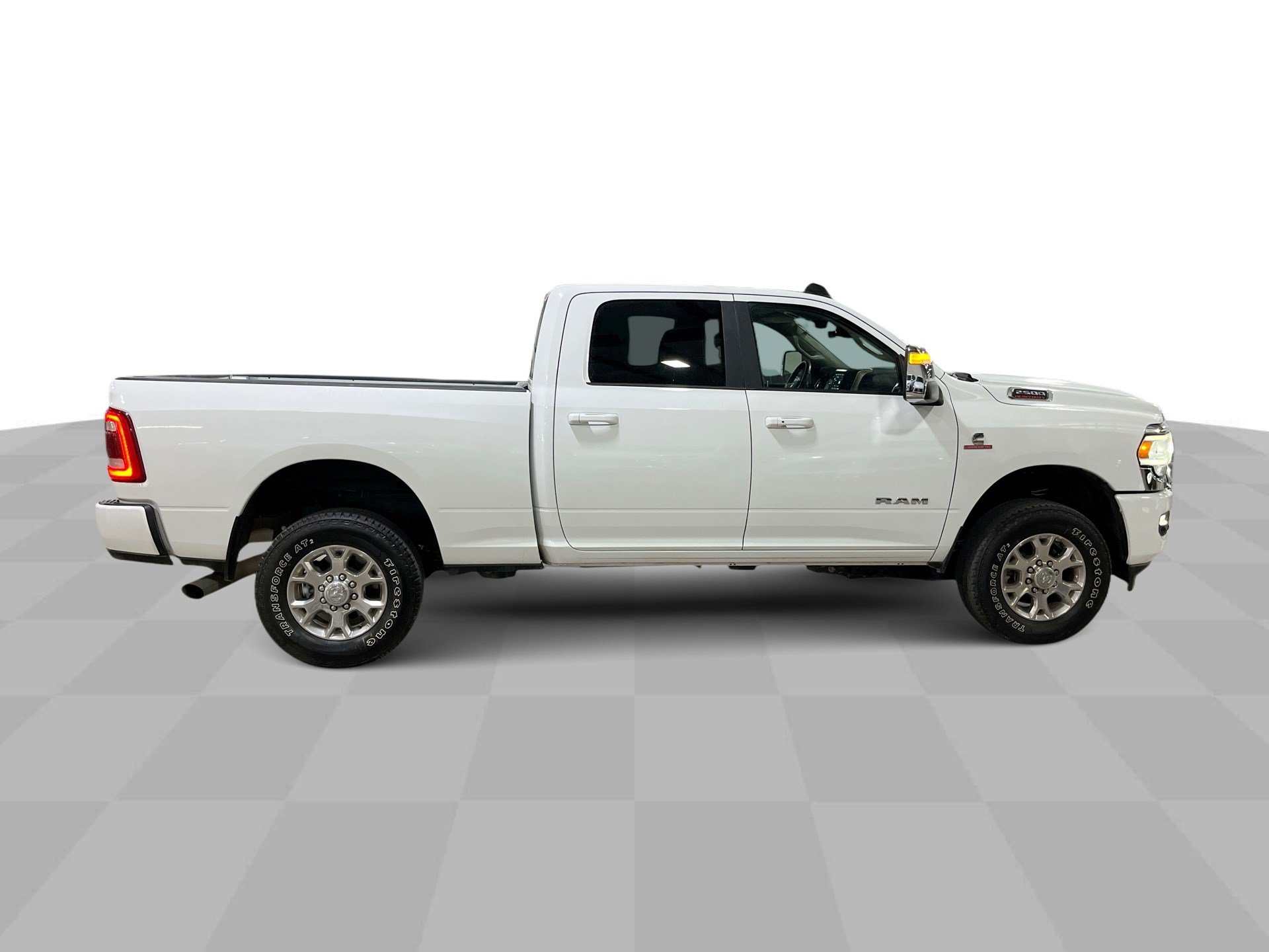Used 2024 RAM 2500 Laramie w/ Safety Group AWD/4WD image 10
