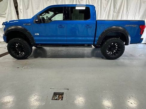 Used 2019 Ford F150 Lariat w/ Equipment Group 502A Luxury AWD/4WD image 4