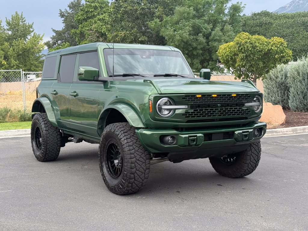 Used 2023 Ford Bronco Wildtrak AWD/4WD image 1