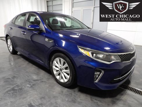 Used 2018 Kia Optima S image 1