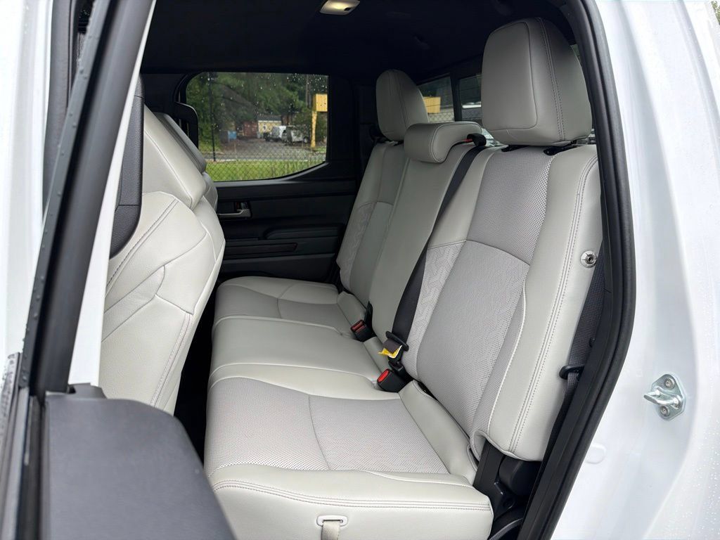 Used 2024 Toyota Tacoma Limited w/ Limited Package (LT) AWD/4WD image 22