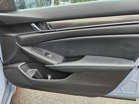 Used 2022 Honda Accord Sport image 11