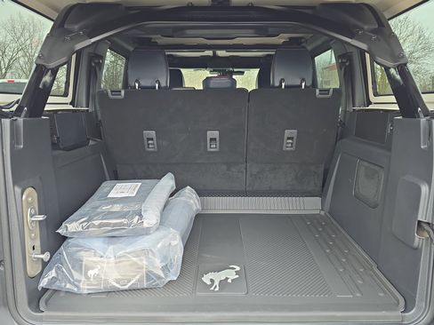 New 2025 Ford Bronco Raptor image 7