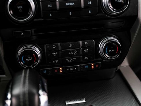 Used 2017 Ford F150 Lariat w/ Equipment Group 502A Luxury image 28