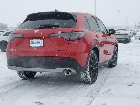 Certified 2025 Honda HR-V Sport image 9