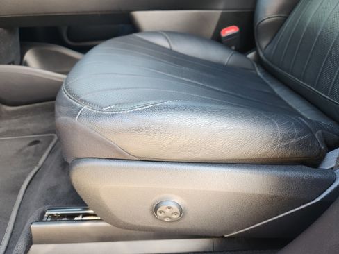 Used 2023 Mercedes-Benz EQE 350+ SUV image 25