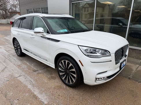 Used 2021 Lincoln Aviator Black Label Grand Touring w/ Class IV Trailer Tow Package image 1
