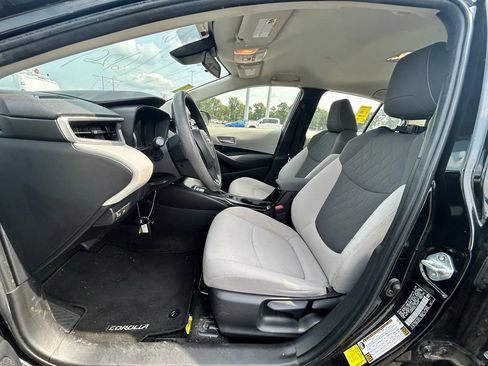 Used 2020 Toyota Corolla LE w/ LE Convenience Package FWD image 13