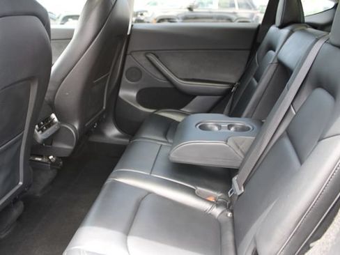 Used 2023 Tesla Model Y Long Range AWD/4WD image 33