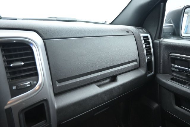 Used 2024 RAM 1500 Warlock AWD/4WD image 27