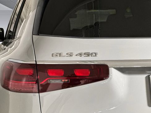 New 2025 Mercedes-Benz GLS 450 4MATIC image 12