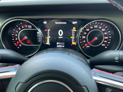 Used 2021 Jeep Gladiator Rubicon AWD/4WD image 19