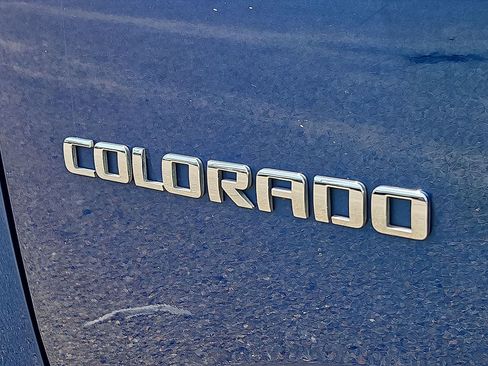 Used 2019 Chevrolet Colorado W/T RWD image 34