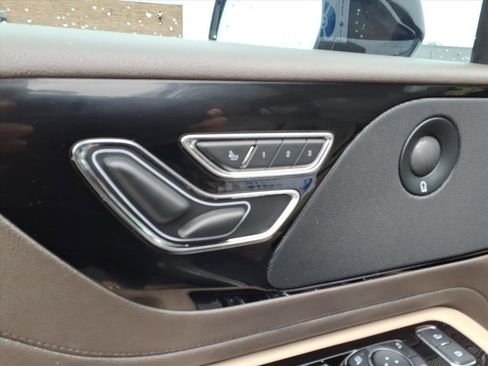 Certified 2023 Lincoln Aviator Reserve w/ Equipment Group 201A image 18