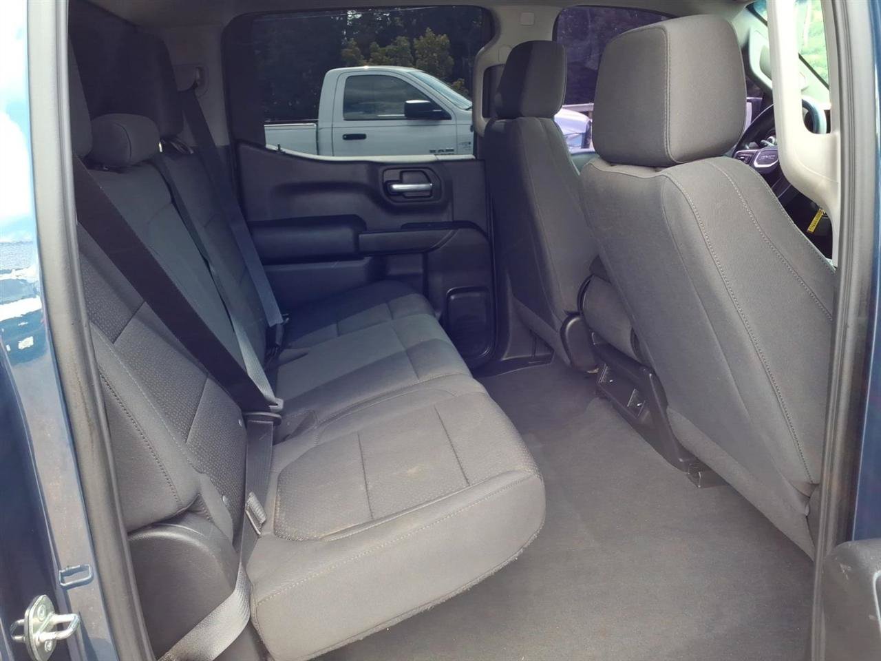 Used 2021 GMC Sierra 1500 4x4 Crew Cab w/ Sierra Value Package image 12