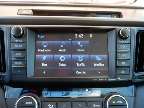 Used 2016 Toyota RAV4 XLE image 30