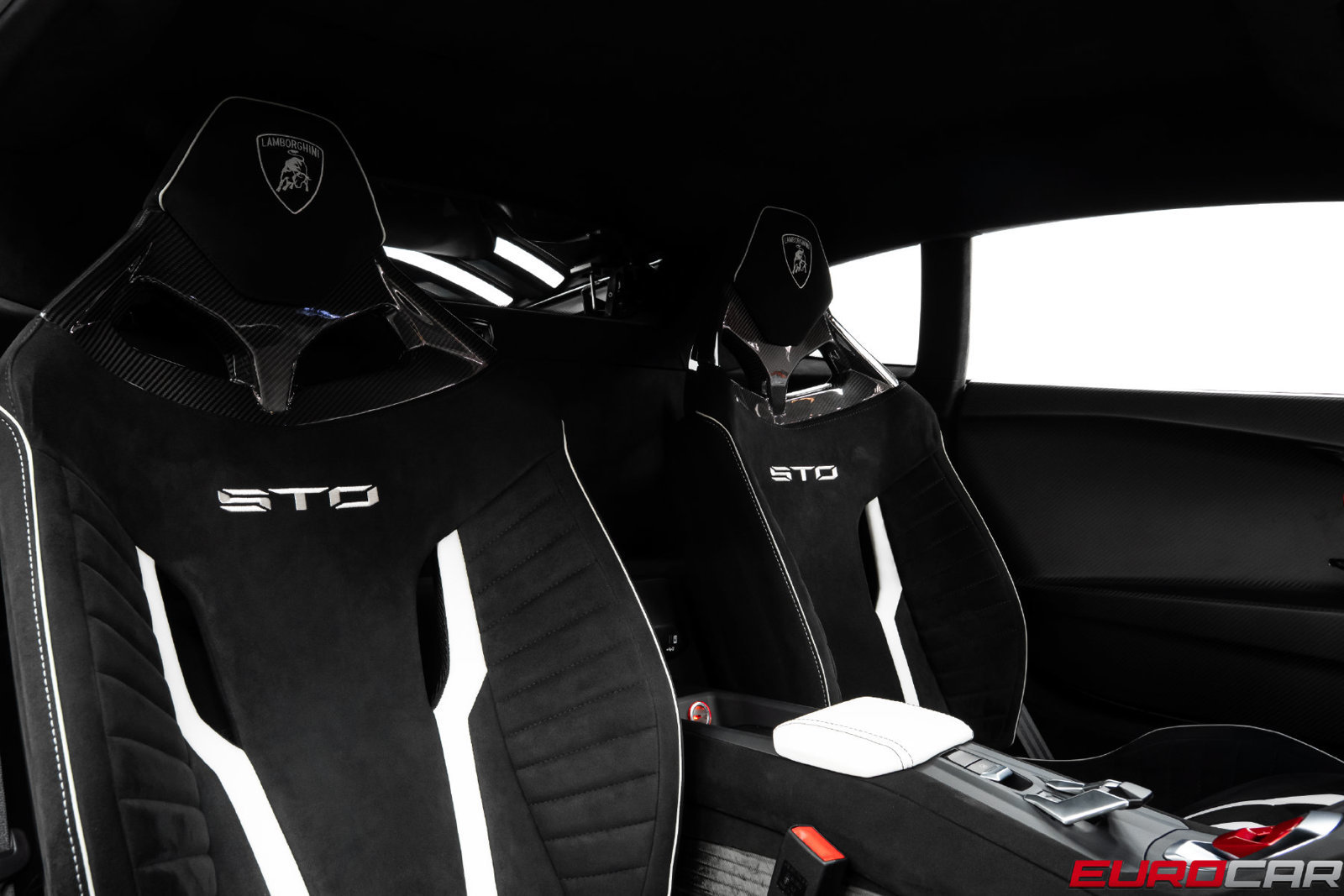 Used 2022 Lamborghini Huracan STO RWD image 44