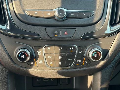 Used 2024 Chevrolet Equinox RS w/ LPO, Floor Liner Package image 17