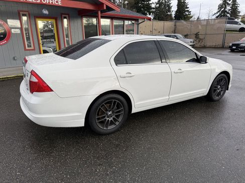 Used 2010 Ford Fusion SEL image 4