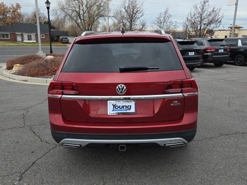 Used 2019 Volkswagen Atlas S w/ Towing Package image 5
