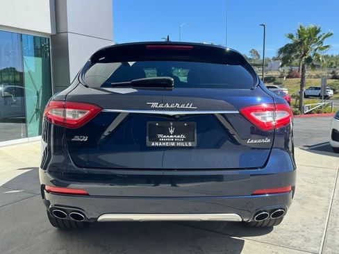 Used 2020 Maserati Levante S GranLusso AWD/4WD image 7