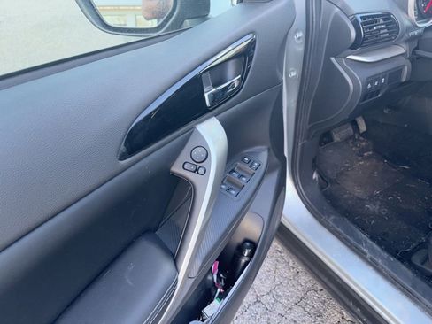 Used 2023 Mitsubishi Eclipse Cross SEL image 16