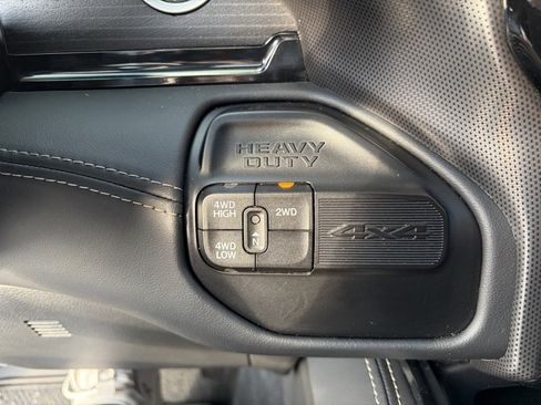 Used 2024 RAM 3500 Limited image 18