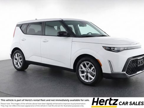Used 2025 Kia Soul LX w/ LX Technology Package image 1