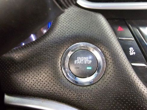 Used 2013 Cadillac XTS FWD image 15