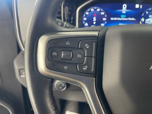 Used 2023 Chevrolet Silverado 1500 LT AWD/4WD image 39