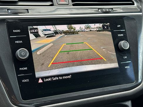 Used 2024 Volkswagen Tiguan SE image 20