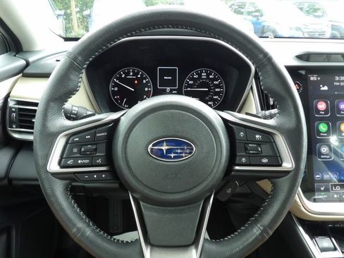 Used 2025 Subaru Outback Limited AWD/4WD image 18