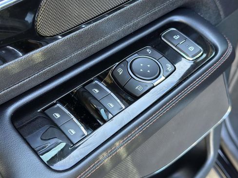 Used 2023 Lincoln Aviator AWD w/ Premium Package image 21