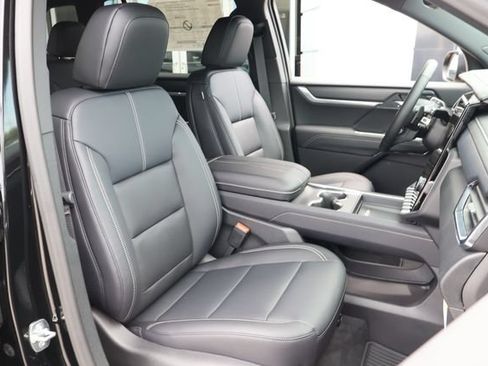 New 2026 GMC Acadia Elevation w/ Black Edition FWD image 24