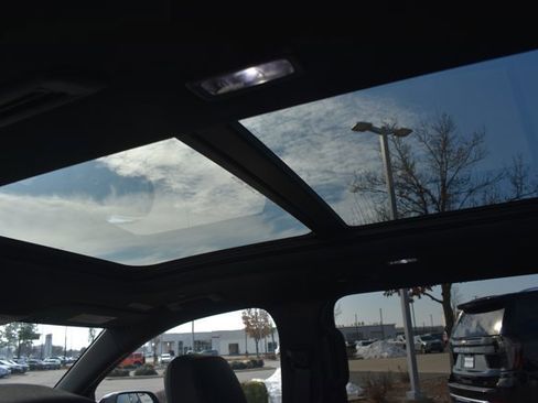 New 2026 Chevrolet Traverse RS image 20