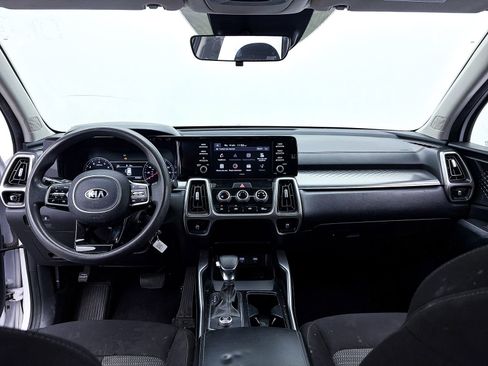 Used 2021 Kia Sorento LX image 21