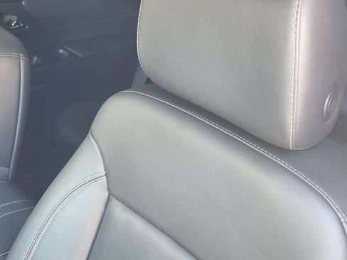 Used 2023 Chevrolet Traverse LT FWD image 20