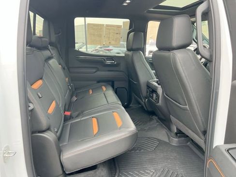 Used 2024 GMC Sierra 1500 AT4 w/ Technology Package image 28