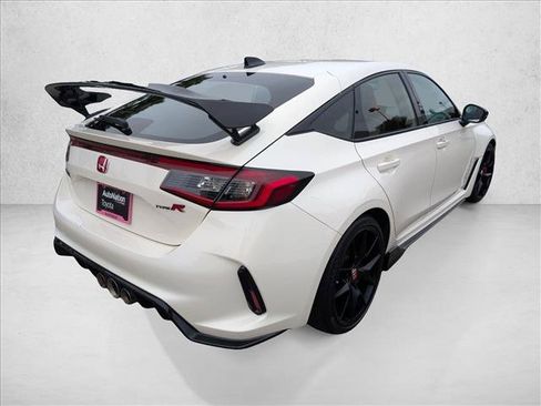 Used 2024 Honda Civic Type R image 5