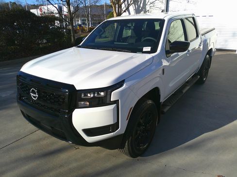 Used 2026 Nissan Frontier SV w/ SV Convenience Package image 5