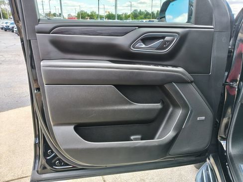 Used 2023 GMC Yukon SLT w/ SLT Luxury Package AWD/4WD image 27