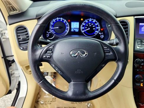Used 2016 INFINITI QX50 2WD w/ Premium Plus Package image 14